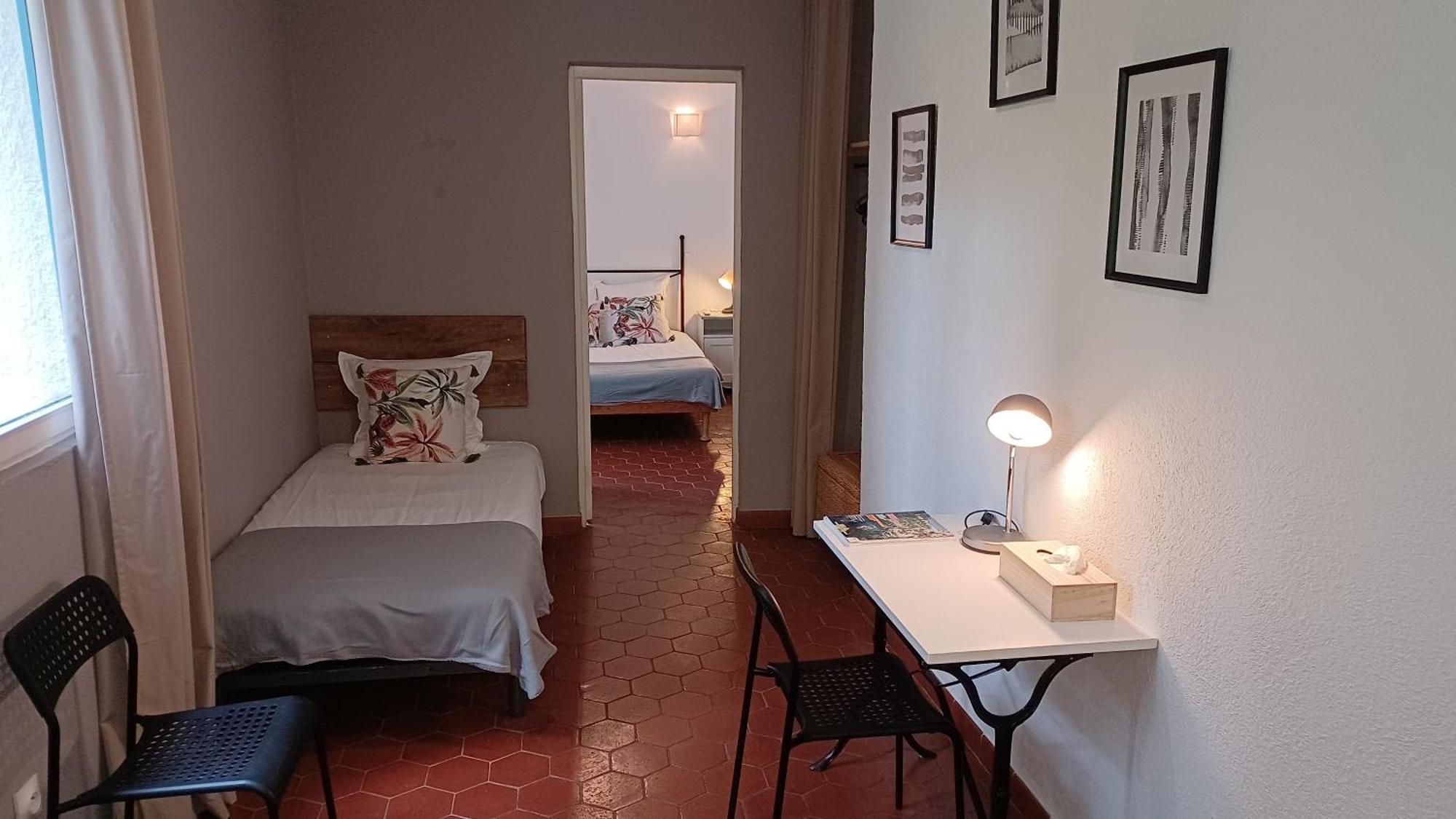 Hotel Bel Valen Le Val الغرفة الصورة